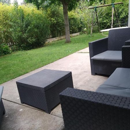 Studio En Rez-De-Jardin Dans La Verdure Διαμέρισμα Αιξ-αν-Προβάνς Εξωτερικό φωτογραφία