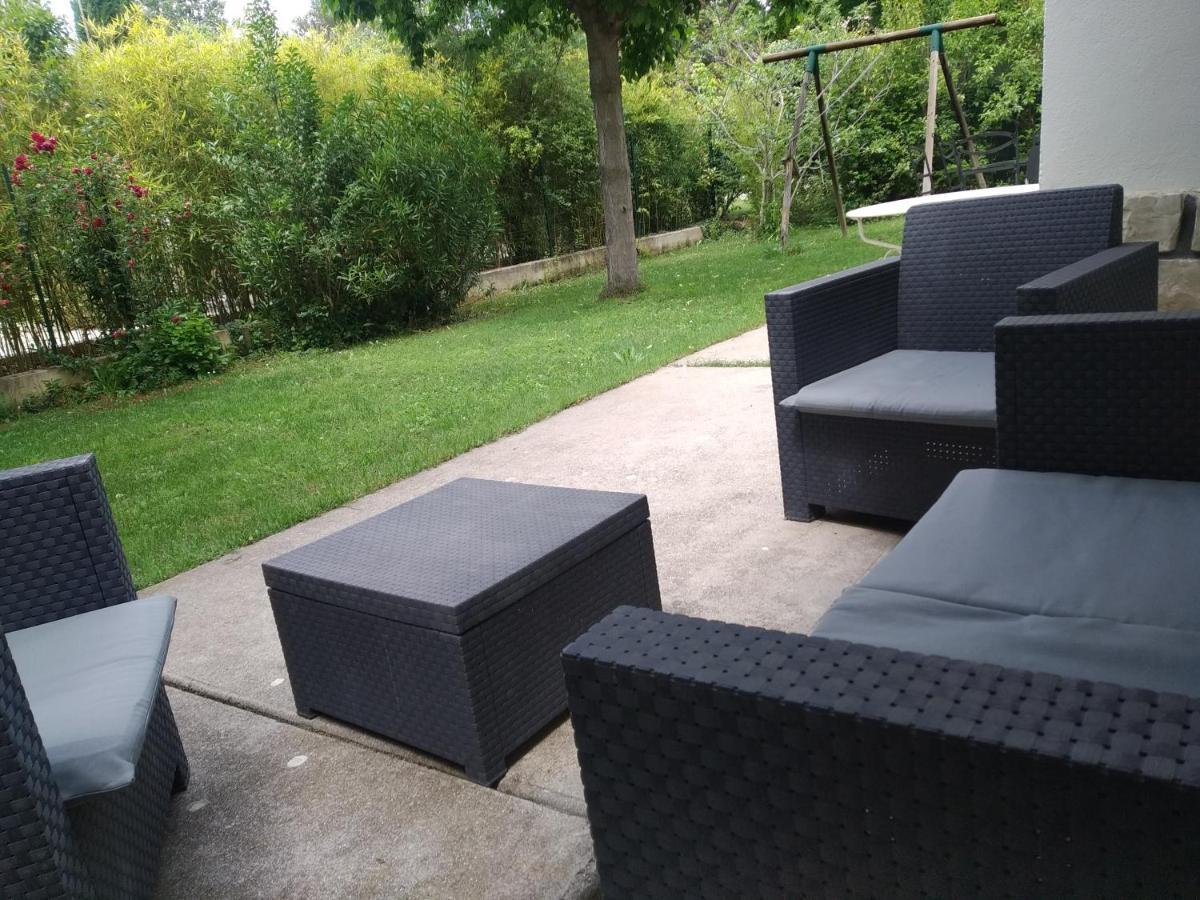 Studio En Rez-De-Jardin Dans La Verdure Διαμέρισμα Αιξ-αν-Προβάνς Εξωτερικό φωτογραφία